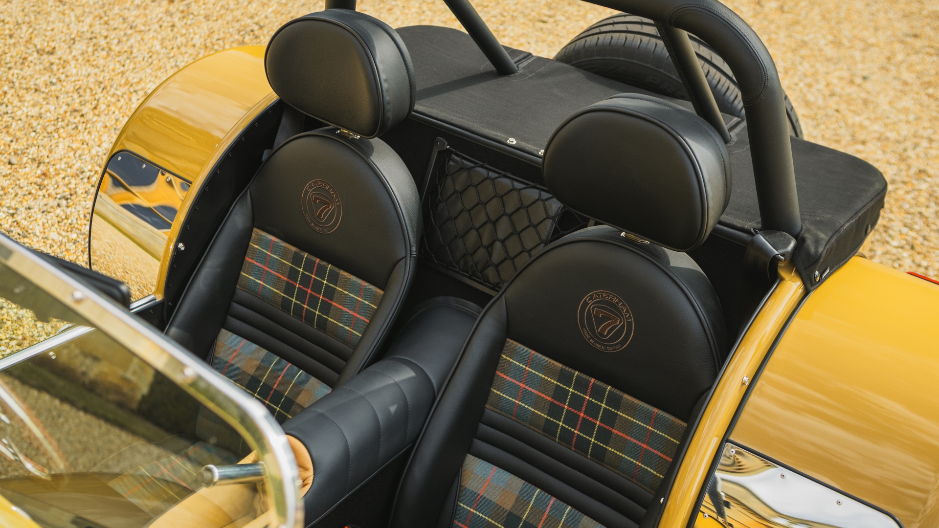 Super Seven 2000 Seats